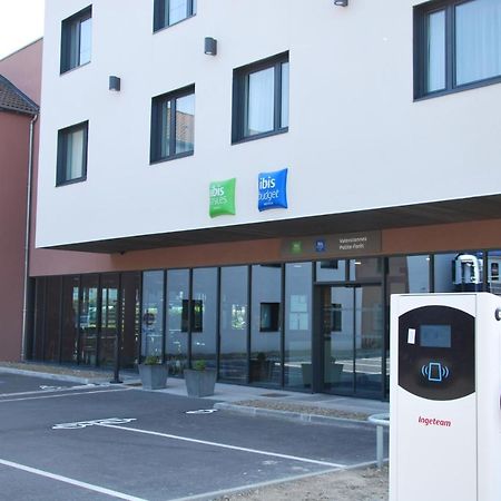 Ibis Styles Valenciennes Petite Foret Eksteriør billede
