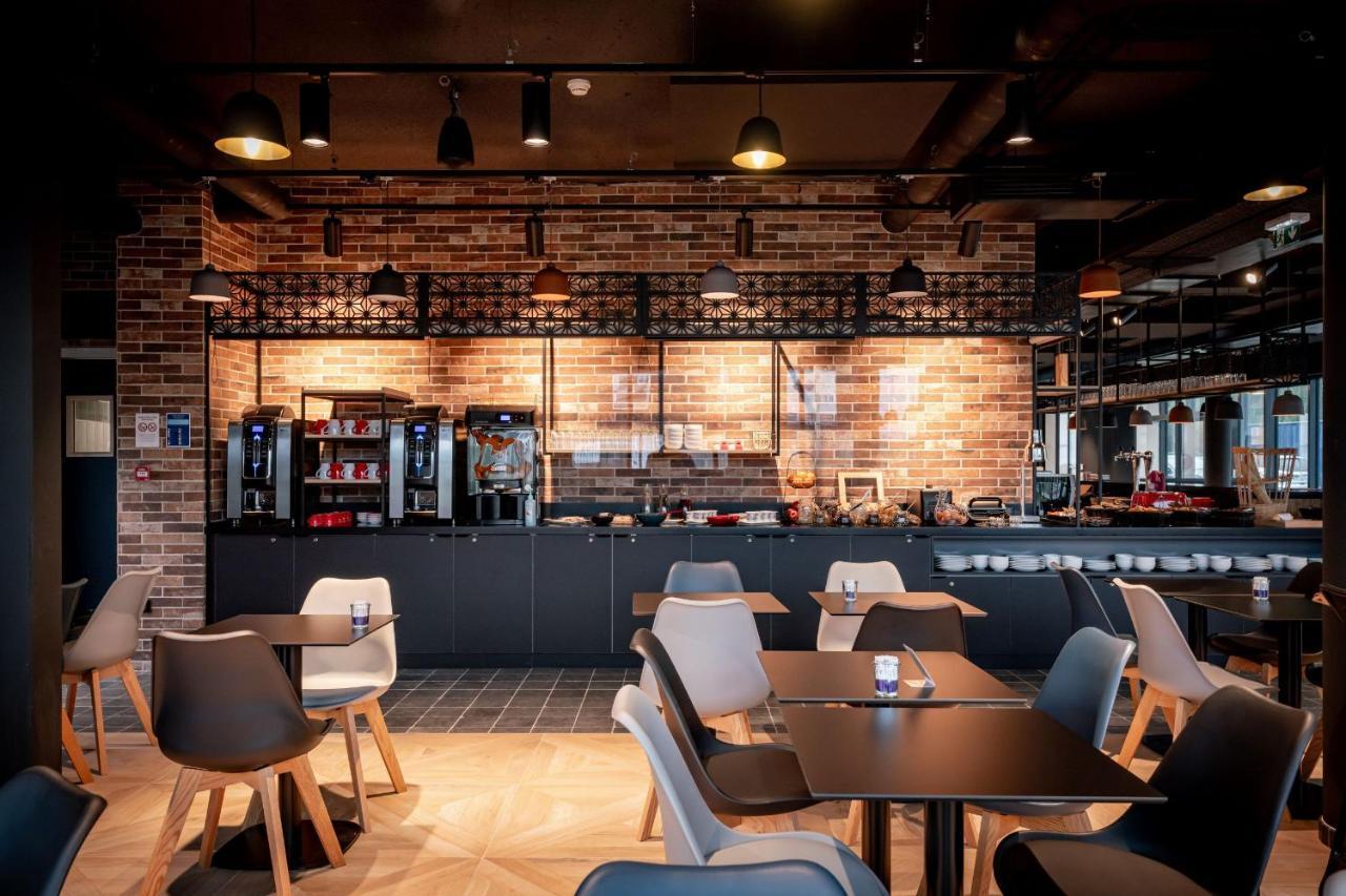 Ibis Styles Valenciennes Petite Foret Eksteriør billede